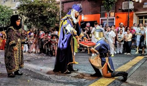 Concierto de música tradicional da inicio a las fiestas en Alicante