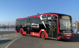 Valencia acoge el primer torneo mundial de videojuegos en autobuses