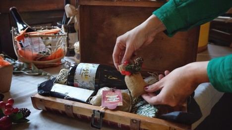 València lanza concurso de escaparates navideños para impulsar el comercio local