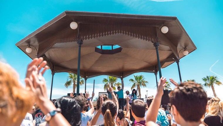 València reanuda los conciertos matinales en la Pérgola de la Marina