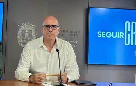 Villar apoya el proyecto de Ciudad del Baloncesto en Alicante